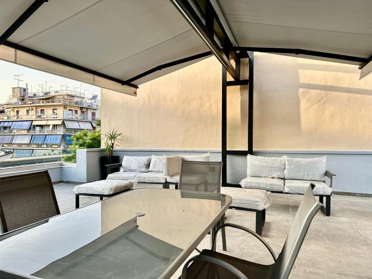 T&T Luxury Apartments - Rooftop Jacuzzi เอเธนส์ ภายนอก รูปภาพ